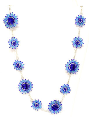 Halskette, Blumen blau