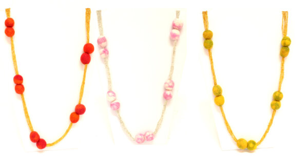 Filz-Halskette 4 Perlenbänder